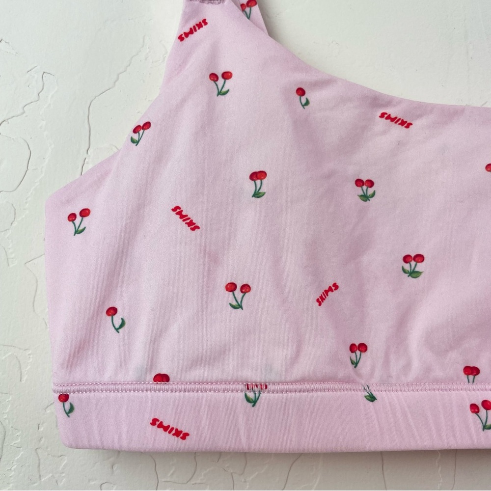 SKIMS Fits Everybody Scoop Pink Cherry Print Bralette - Picture 6 of 16